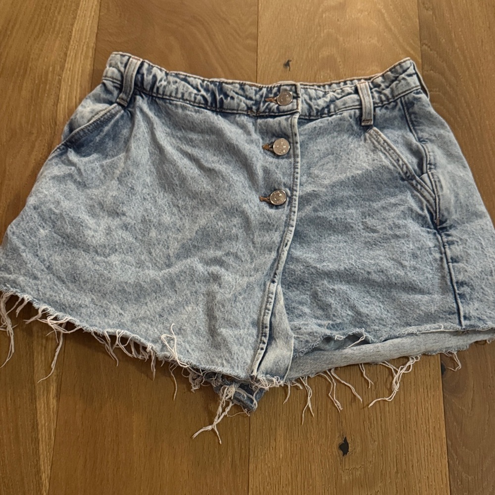 Zara Light Blue Jean Shorts with Frayed Hem